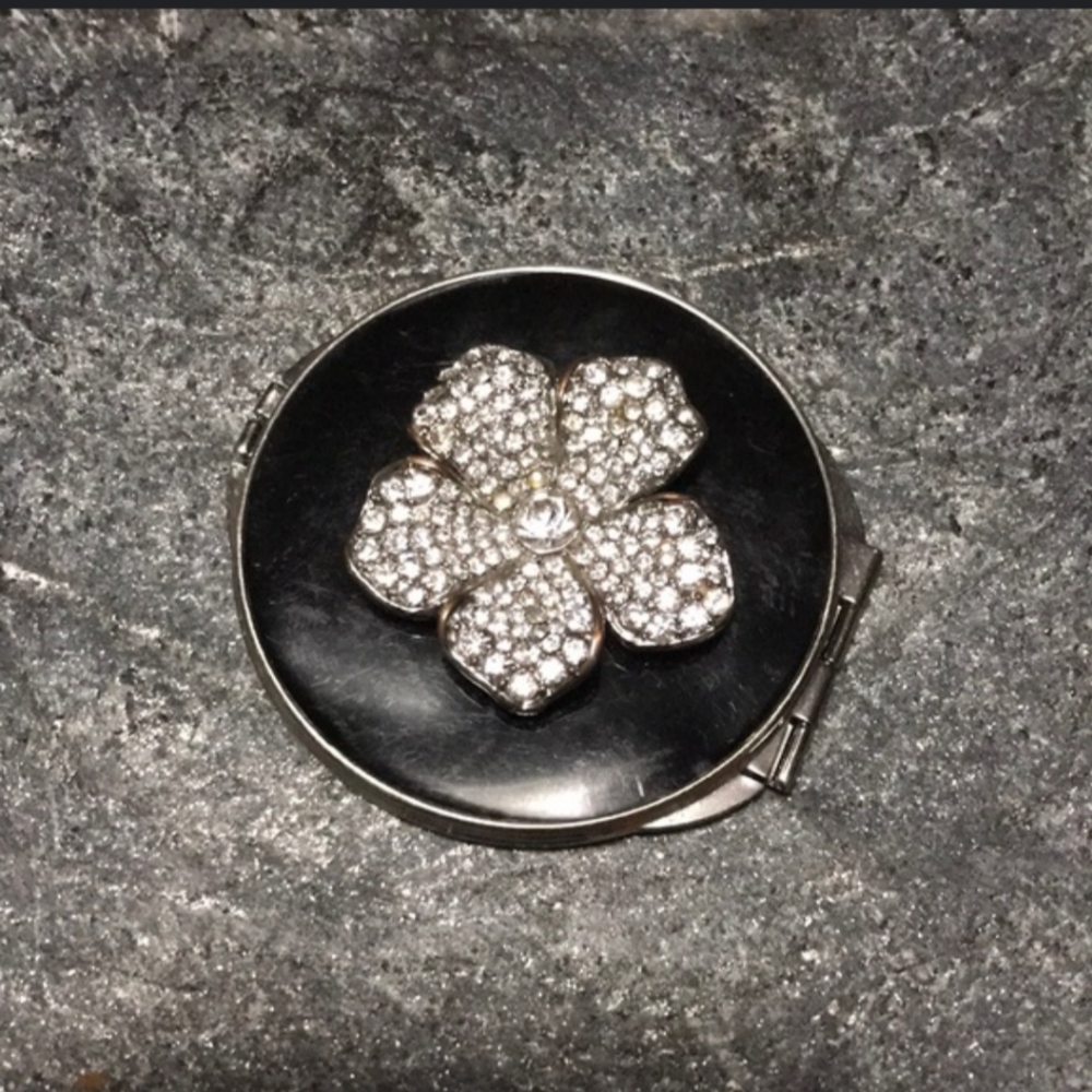 1990s 3D DIAMOND INCRUSTED COMPACT AND MIRROR
